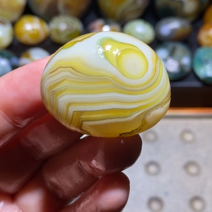未镶嵌玛瑙/玉髓珠宝半成品47