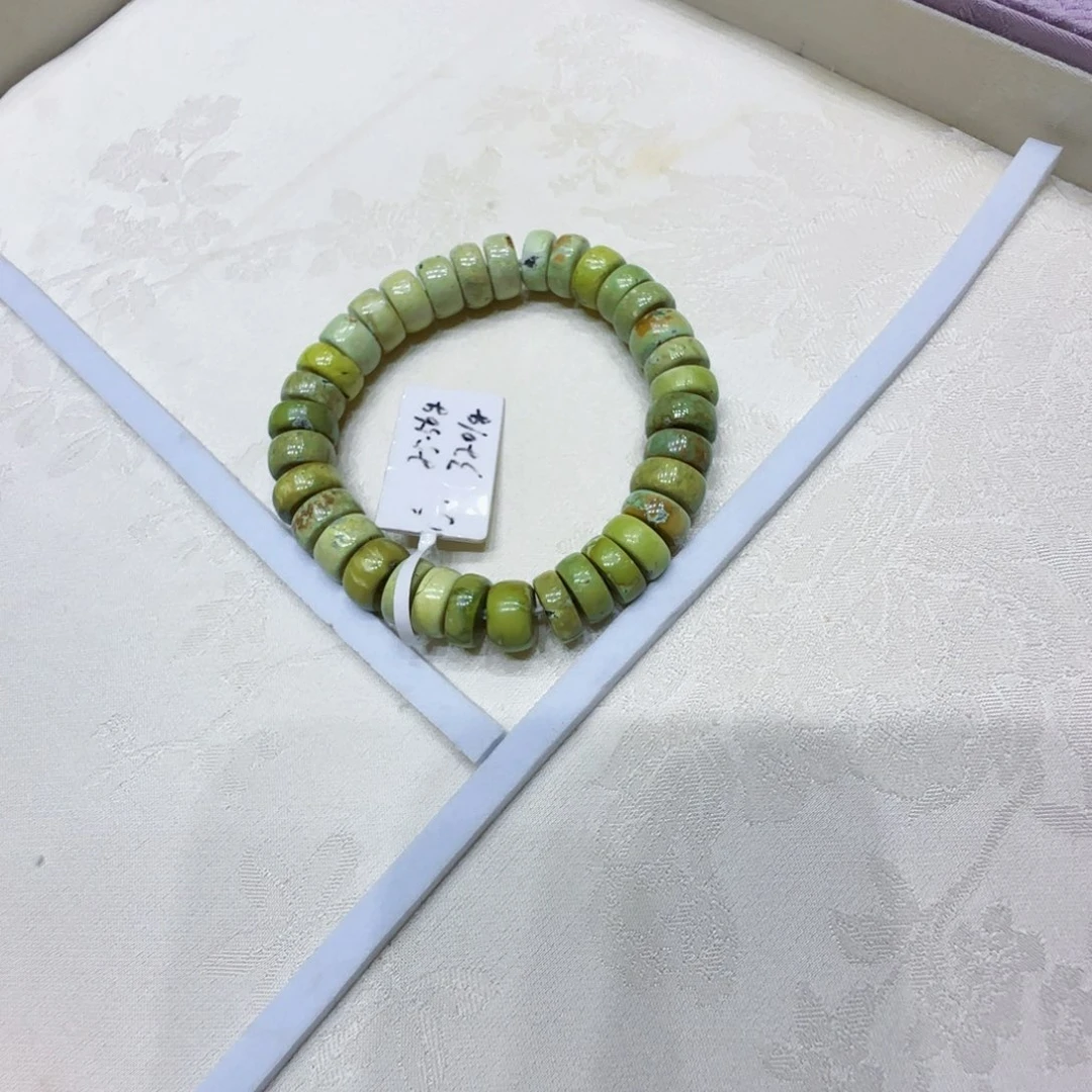 未镶嵌绿松石原矿绿松石
