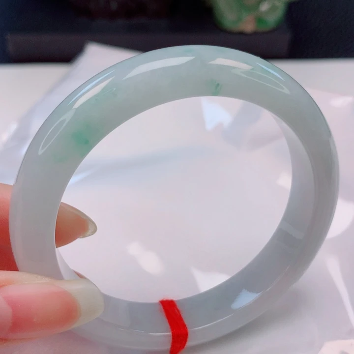 翡翠未镶嵌手镯56圈