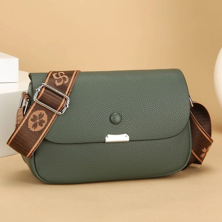 斜挎包女2025新款包包四季百搭小包简约时尚今年流行包包单肩斜挎