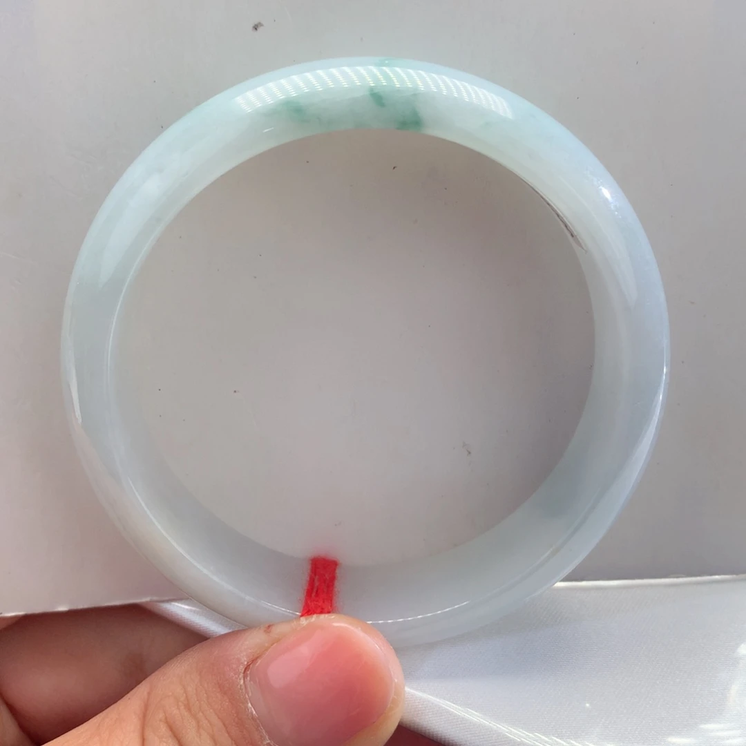 翡翠未镶嵌手镯纯天然