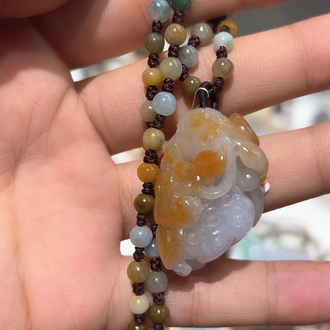 飘***移翡翠未镶嵌颈饰挂件