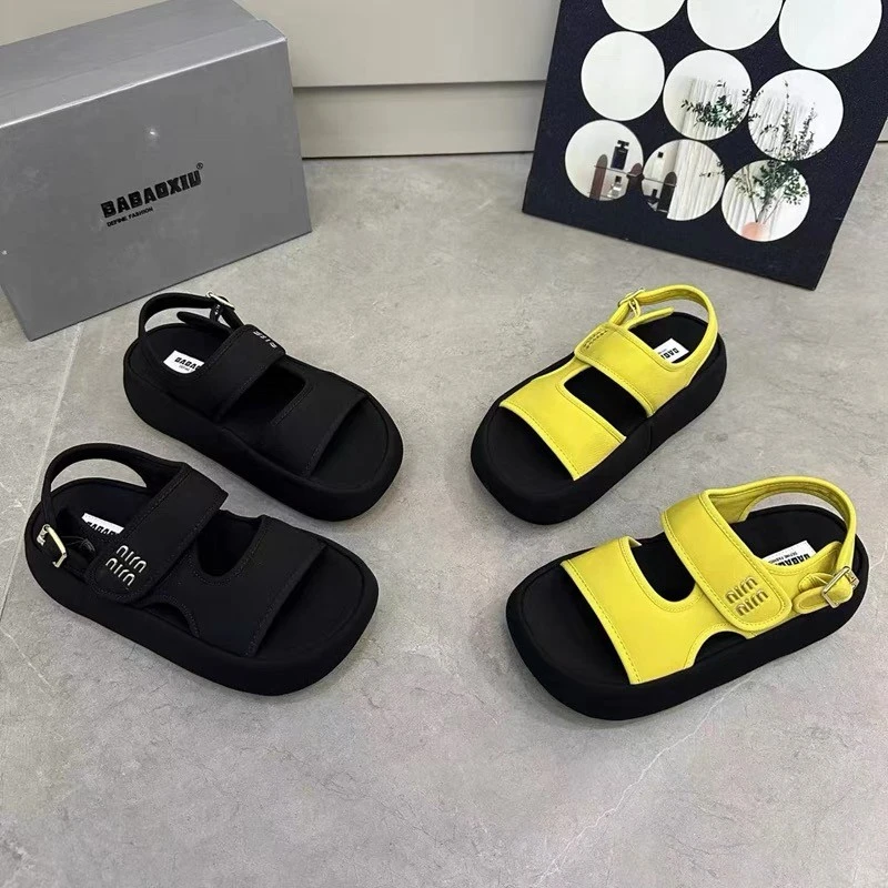 爆款厚底果冻凉鞋女夏外穿2025新款时尚休闲高级感配裙子凉拖