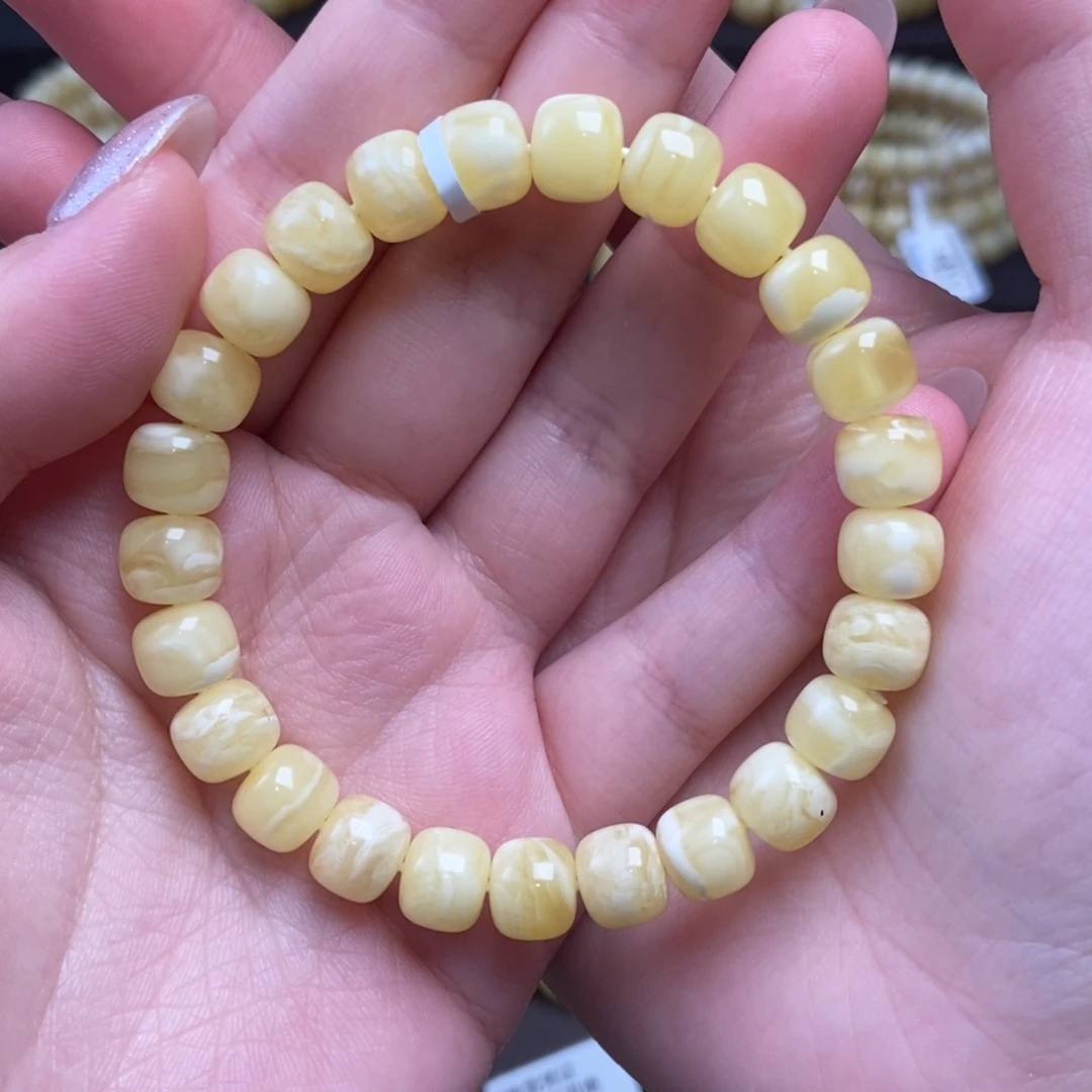 蜜蜡未镶嵌珠宝奇石卡8.5