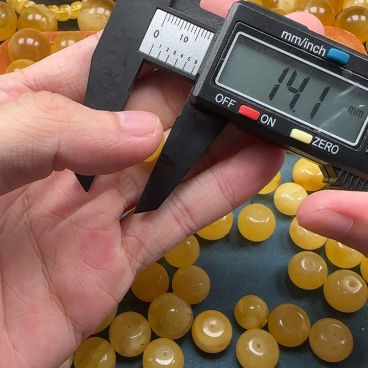 蜜蜡未镶嵌珠宝奇石天然425