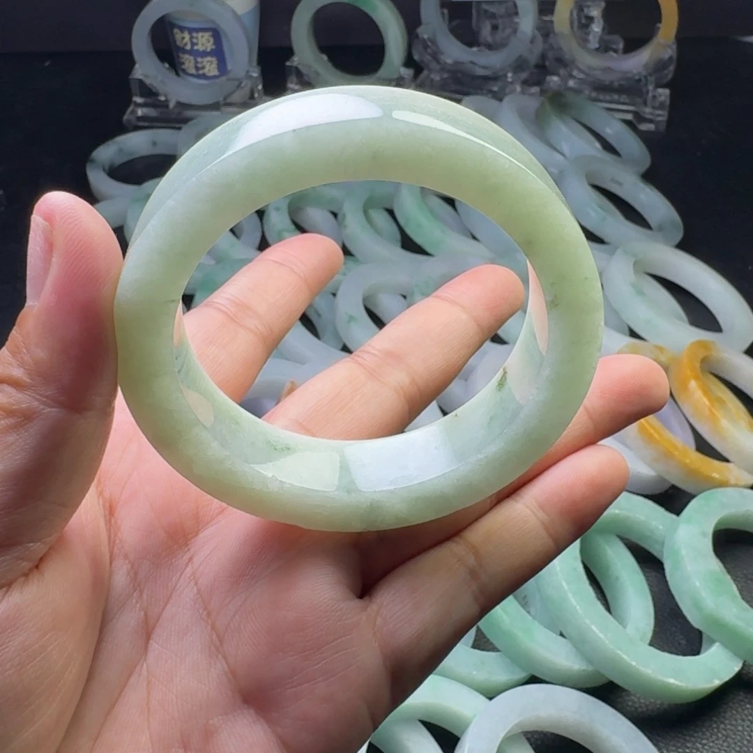 定制翡翠翡翠手镯未镶嵌