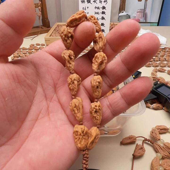 花***哨吊坠桃核蛤蟆异形