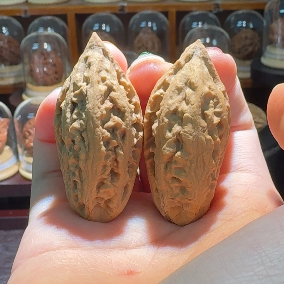 吊坠文玩核桃龙纹瓜条