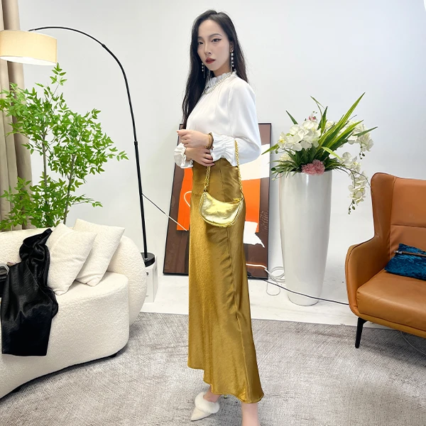 2025新款春夏季醋酸半身裙女高级感春夏气质黑色显瘦裙中长裙