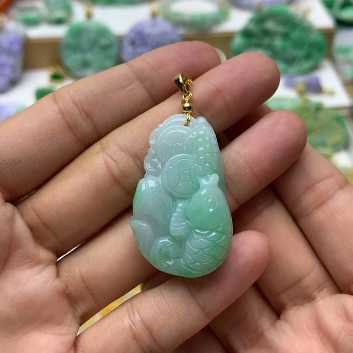 颈饰未镶嵌翡翠翡翠