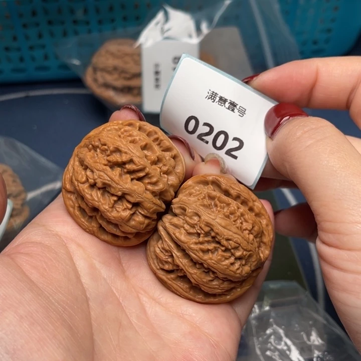 文玩核桃把件粗筋40