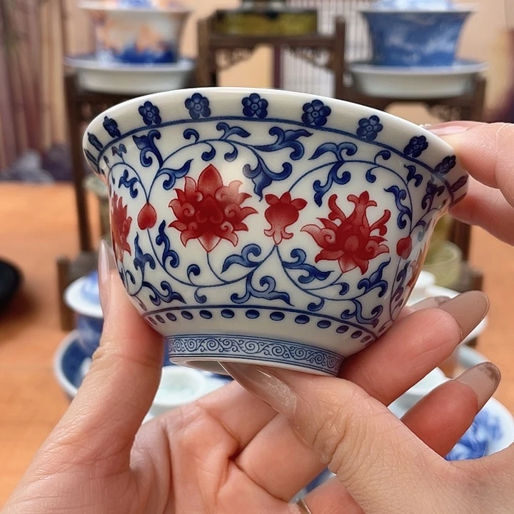 陶摆件釉里红缠枝莲压手杯