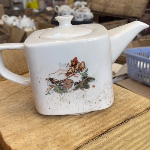 琉璃手工艺品陶瓷艺术摆件有黑点