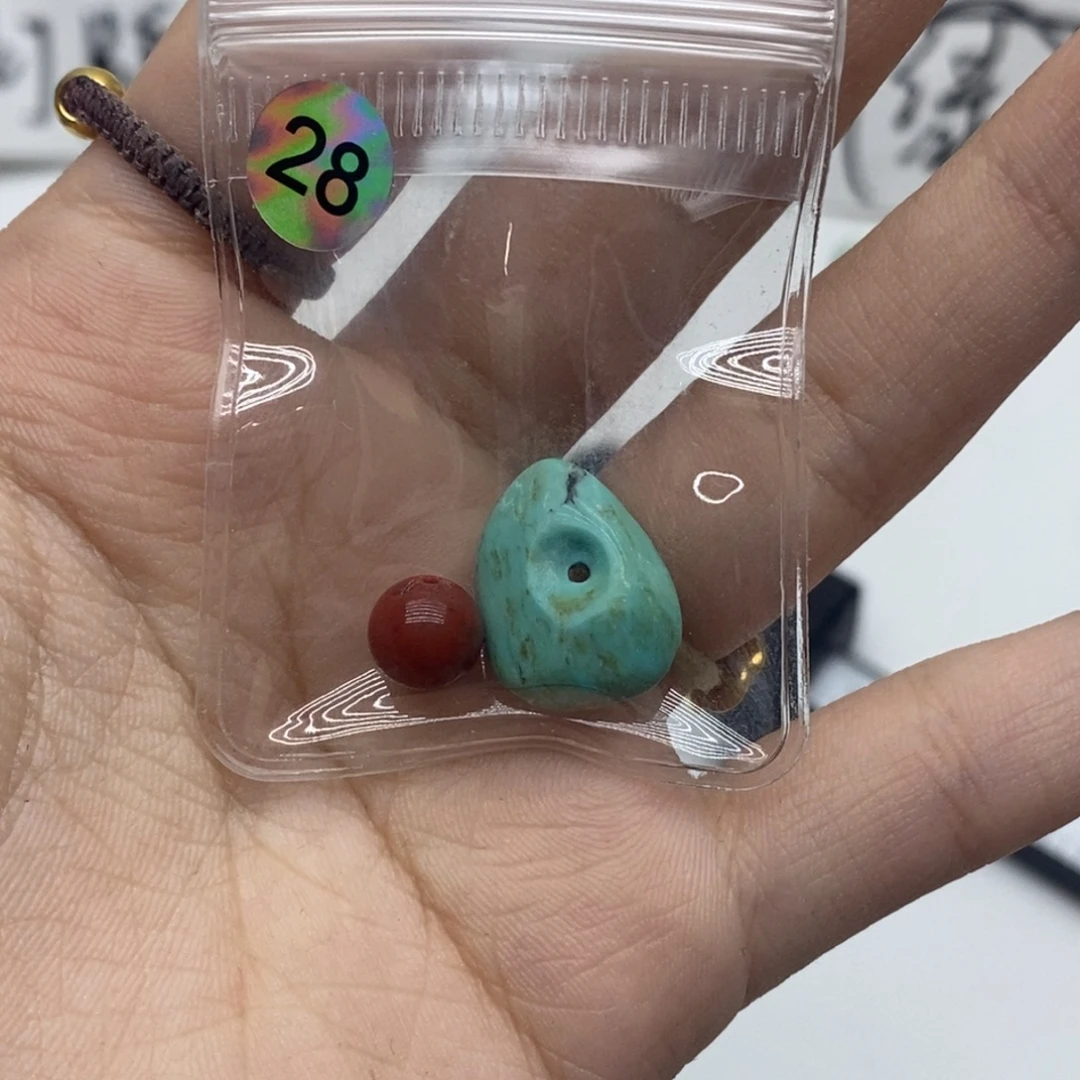 浅***.南红玛瑙未镶嵌珠宝奇石