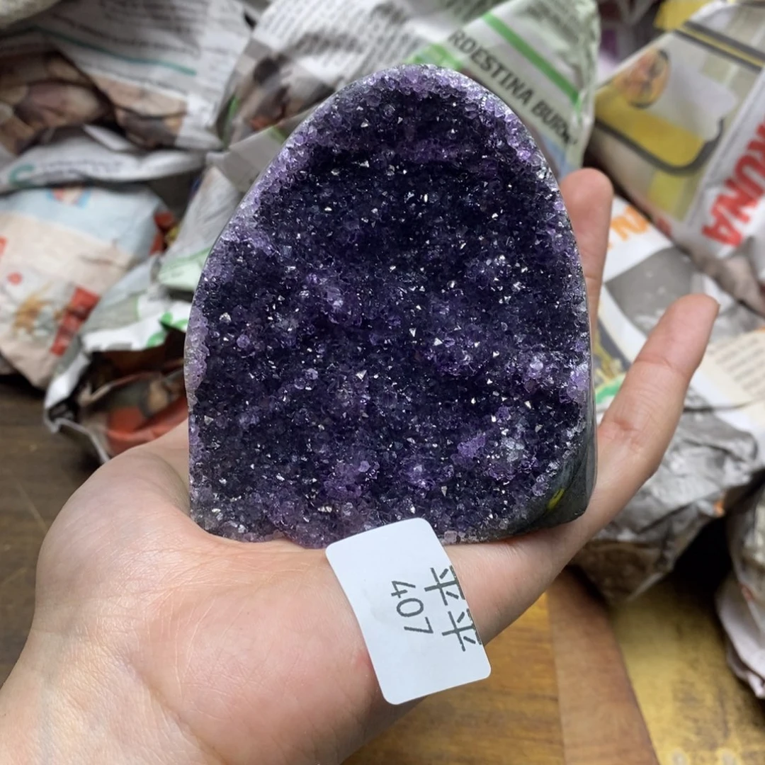 紫晶乌拉圭未镶嵌