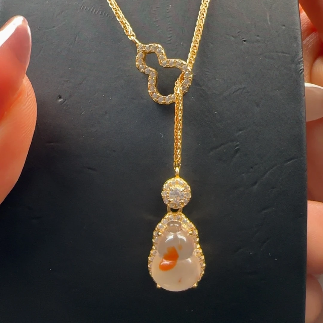 南红玛瑙足银镀金镶嵌葫芦吊坠