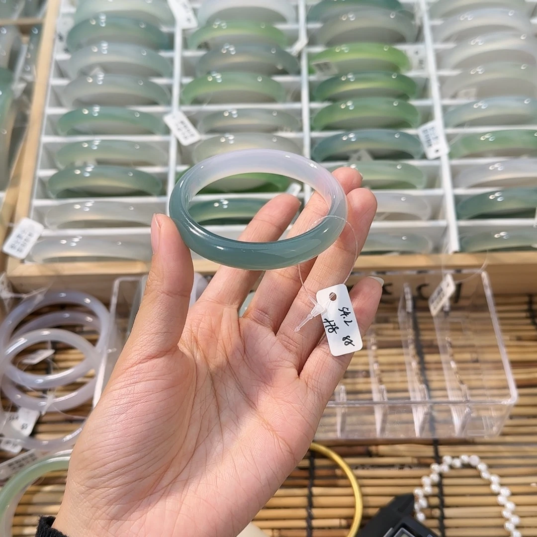 玛瑙/玉髓未镶嵌手镯圈口54.2