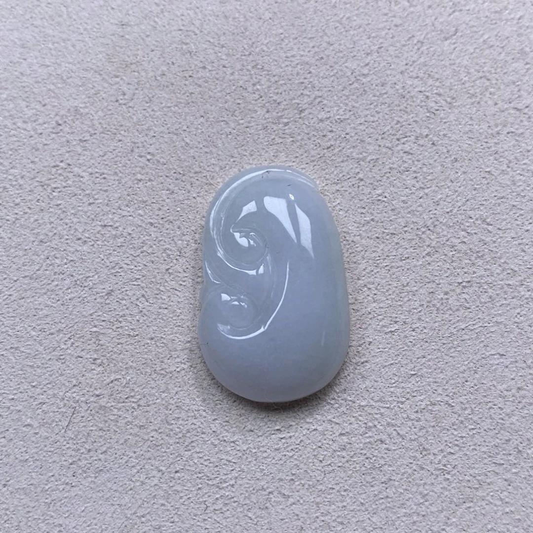 5***9翡翠未镶嵌颈饰如意