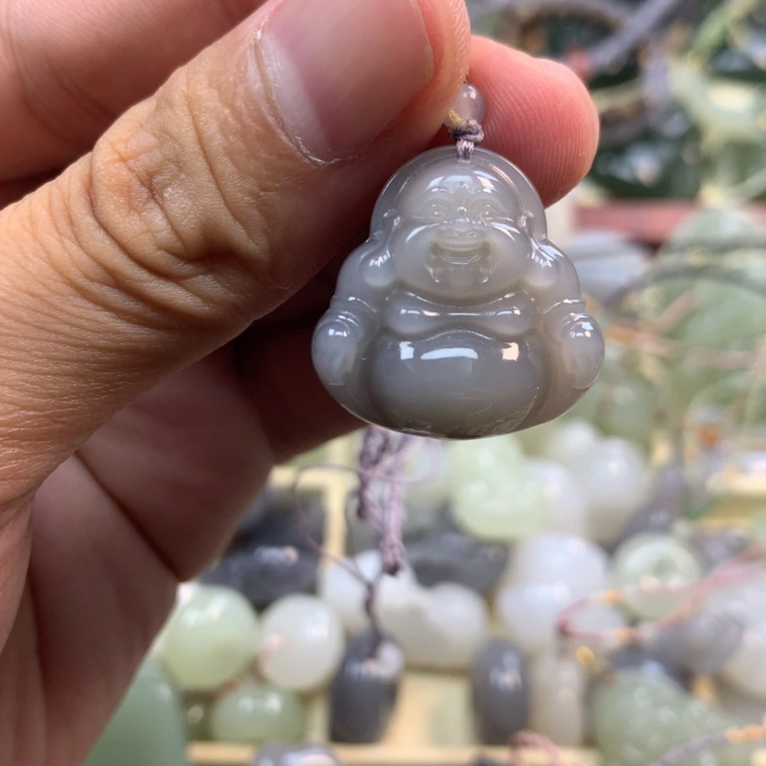 【闪购商品】颈饰未镶嵌和田玉