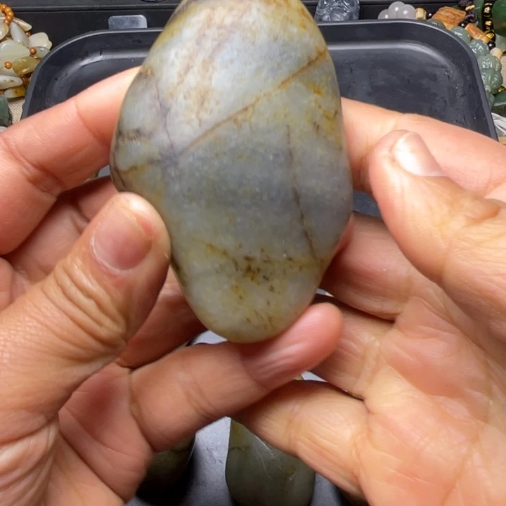 和田玉未镶嵌珠宝半成品