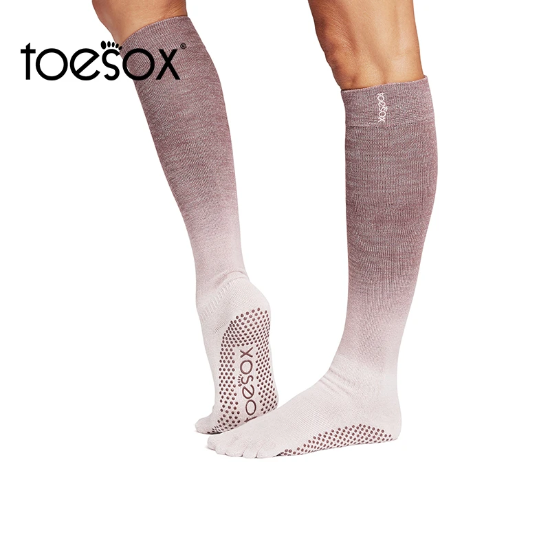 toesox高筒瑜伽五指袜运动时尚室内健身普拉提女子及膝袜Scrunch