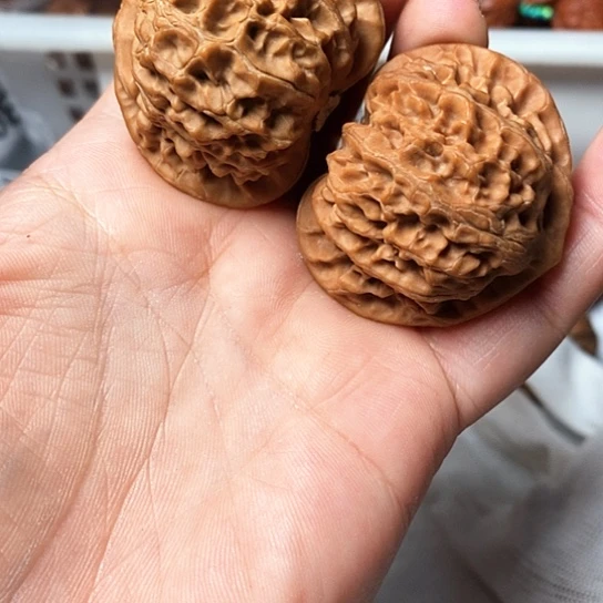 吊坠文玩核桃?****宫灯
