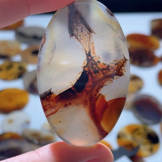 玛瑙/玉髓颈饰未镶嵌