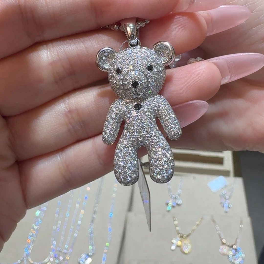 18K金镶嵌钻石吊坠(不含链)