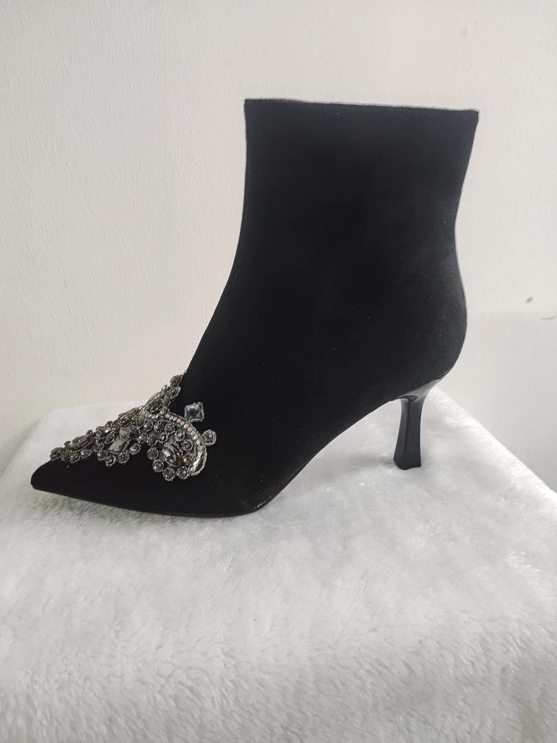 新款潮流时尚方根高跟鞋