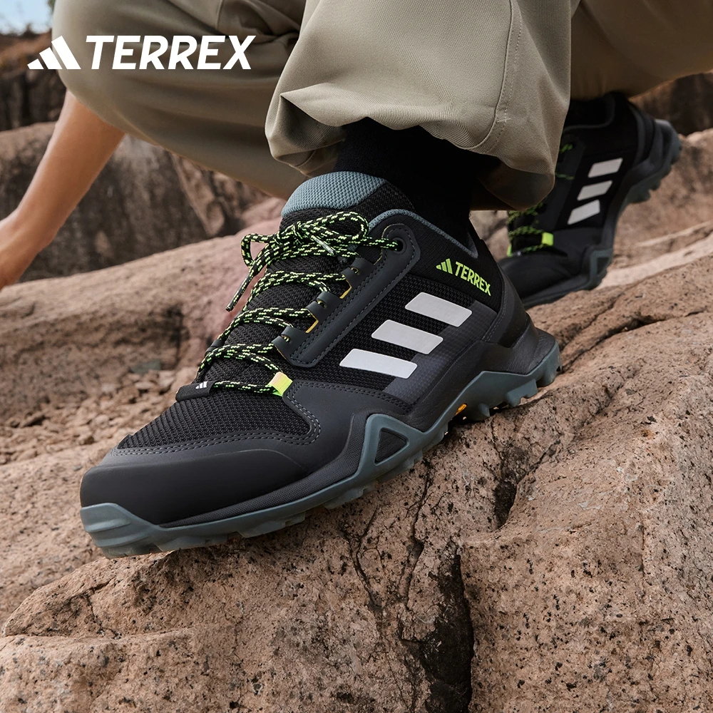 阿迪达斯 马年红品AX3舒适户外登山徒步网面运动鞋男TERREXFX4575