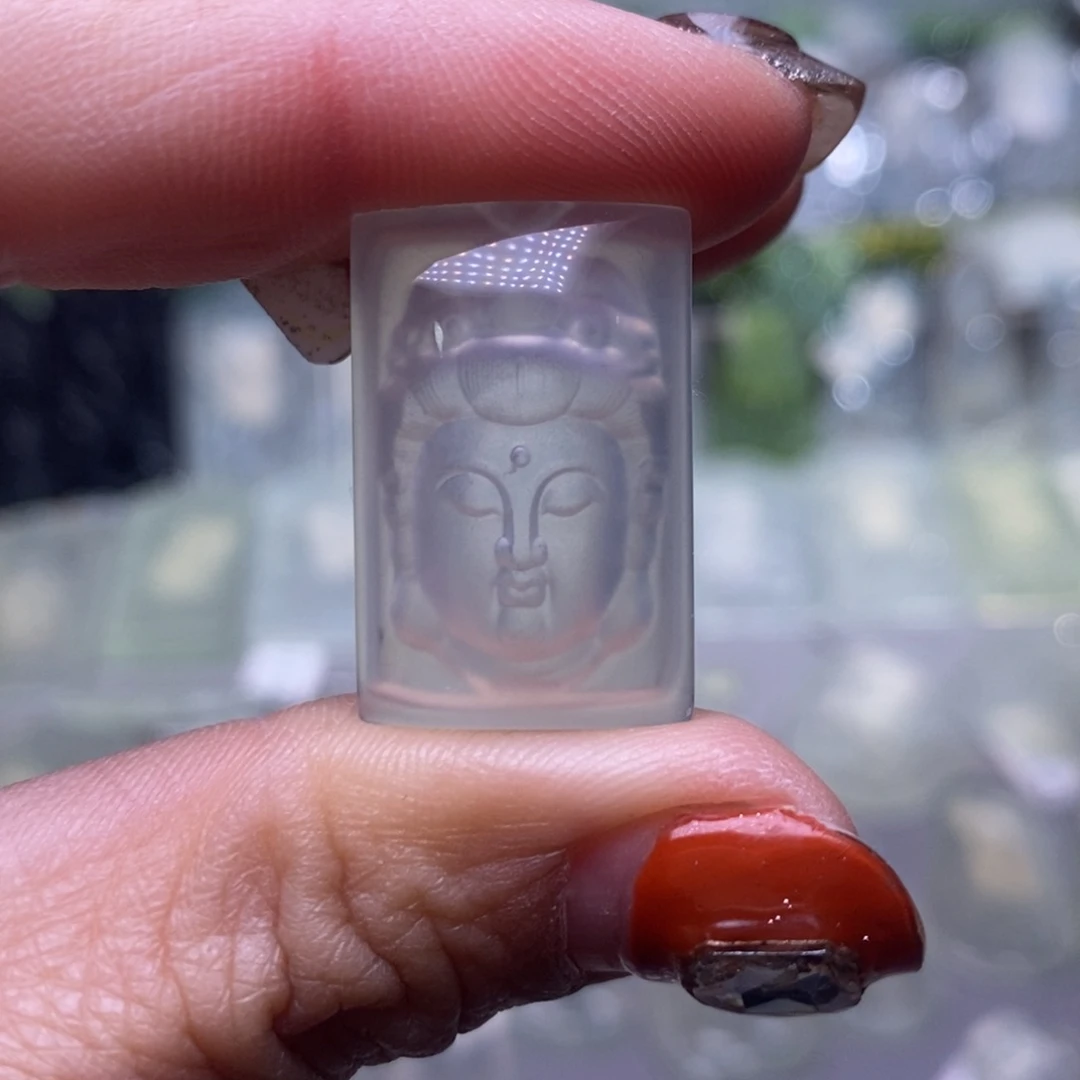 蛇纹石玉颈饰未镶嵌，