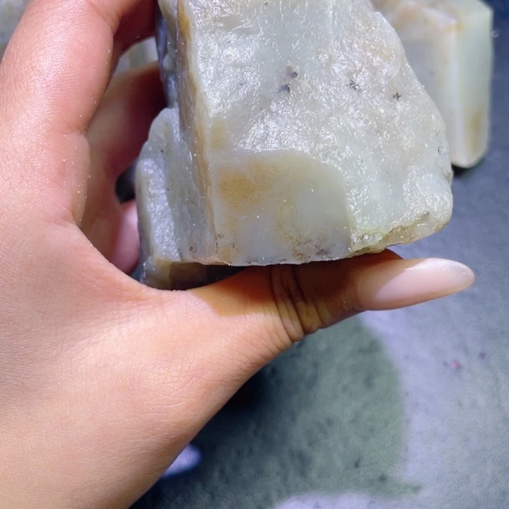 和田玉未镶嵌珠宝半成品