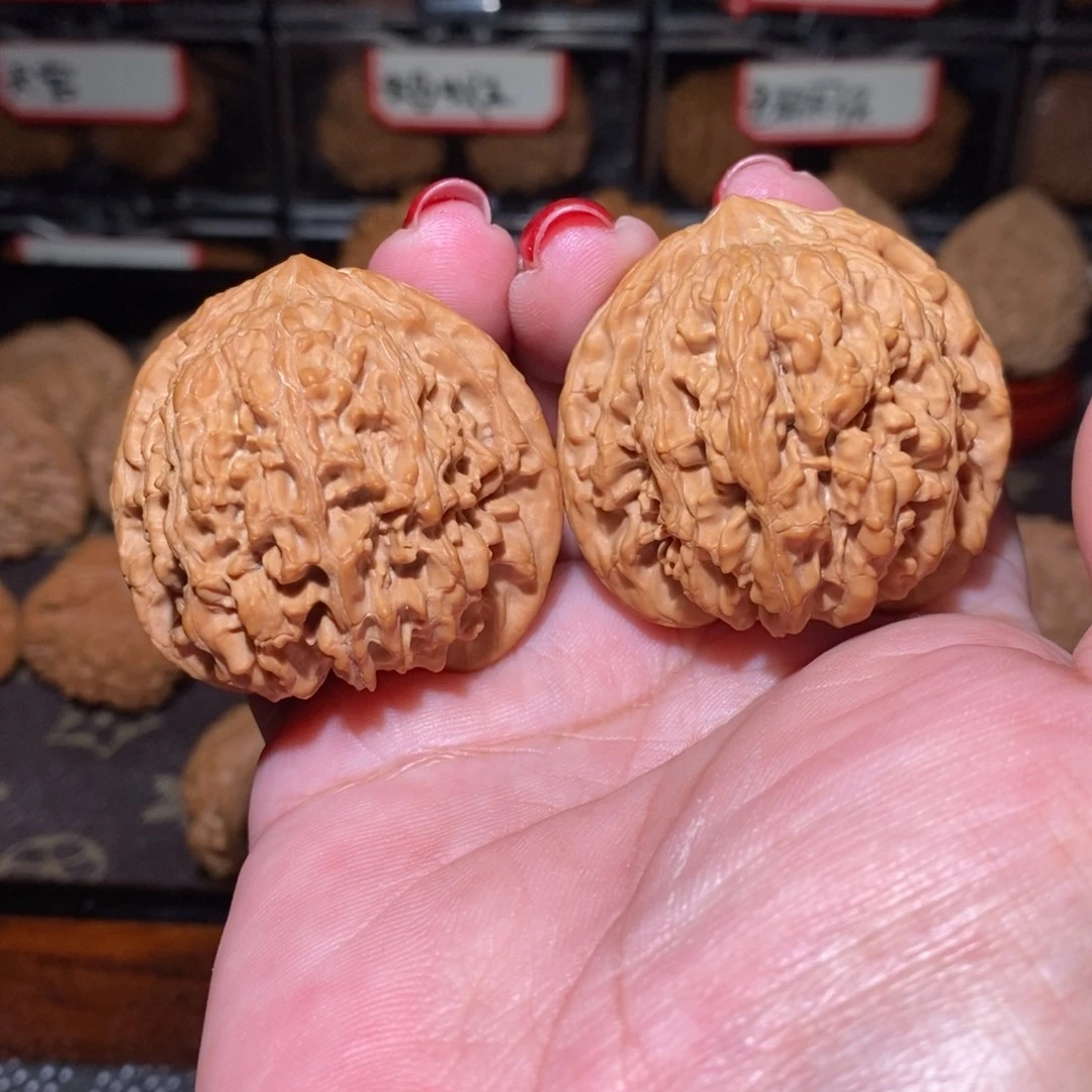 文玩核桃把件42满天星