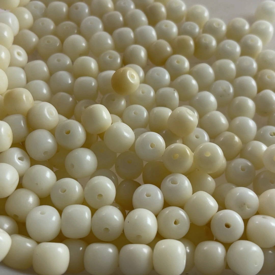 白玉菩提吊坠瑕疵10-9白玉桶珠167颗