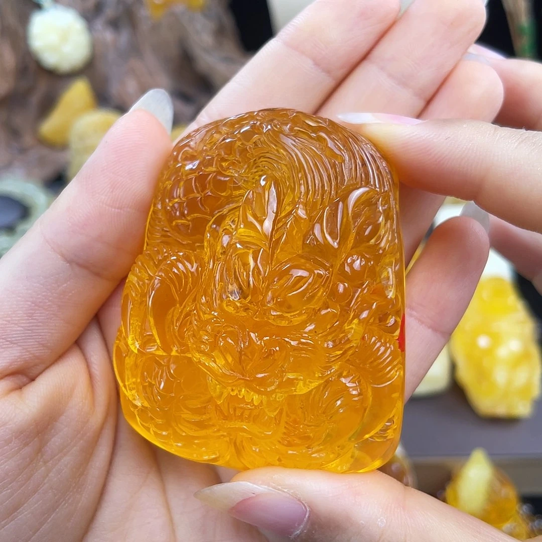 琥珀未镶嵌珠宝奇石