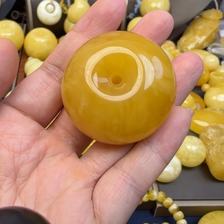 未镶嵌颈饰蜜蜡天然蜜蜡