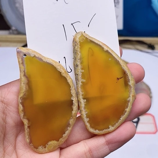 玛瑙/玉髓颈饰未镶嵌浅**烟