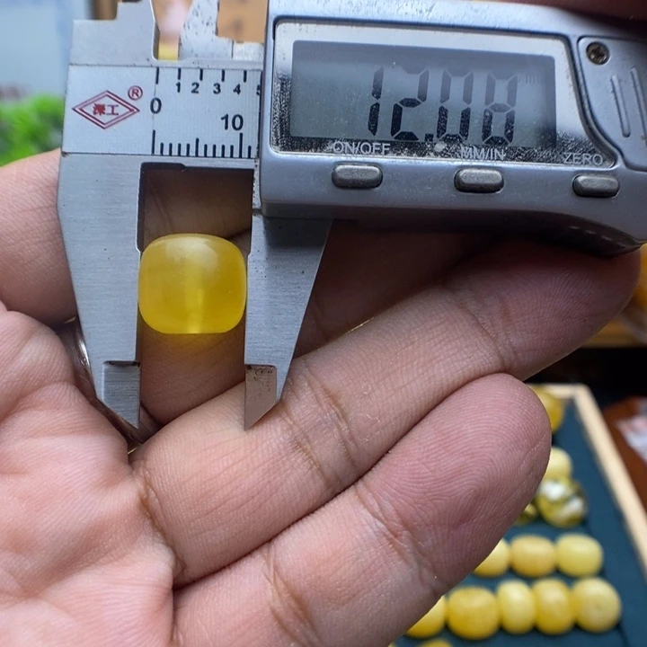 未镶嵌琥珀裸石20号12*10.9