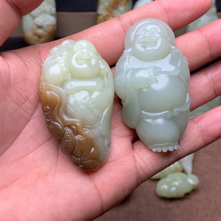 ~****和田玉（糖玉）未镶嵌颈饰