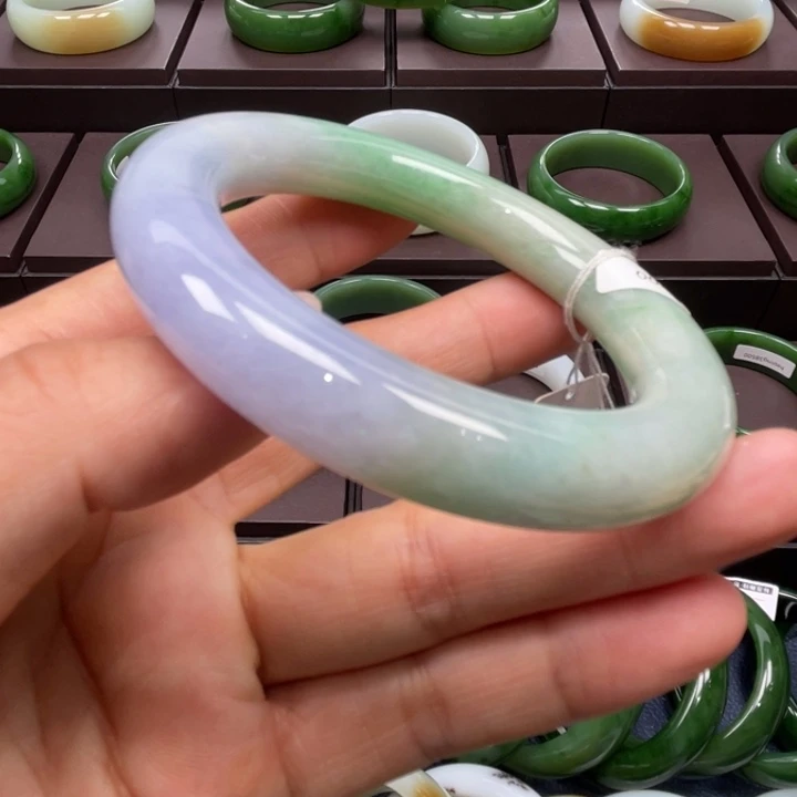 翡翠未镶嵌手镯翡翠手镯