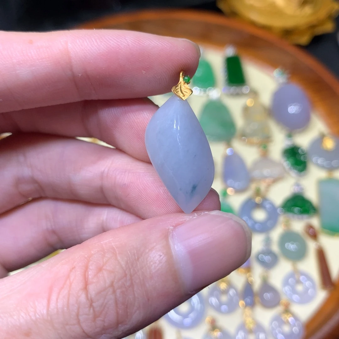 翡翠18K金镶嵌吊坠(不含链)