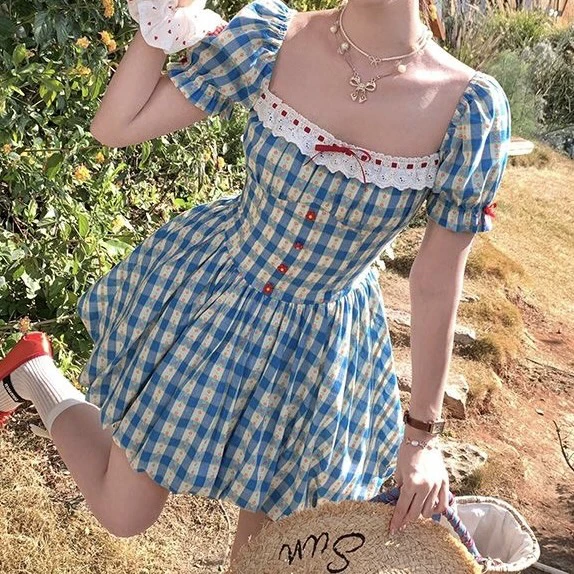 法式田园风格子碎花方格领泡泡袖连衣裙夏季新款森女小清新连衣裙