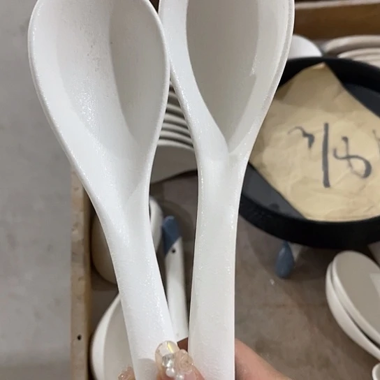 多肉绿植陶瓷花盆9.9包邮，有孔