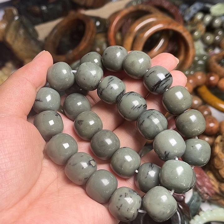 手链未镶嵌岫岩河磨玉（透闪石质玉）