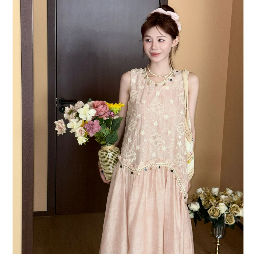美静在这韩系宽松设计感刺绣粉色连衣裙夏绣花无袖背心裙XMZH7191