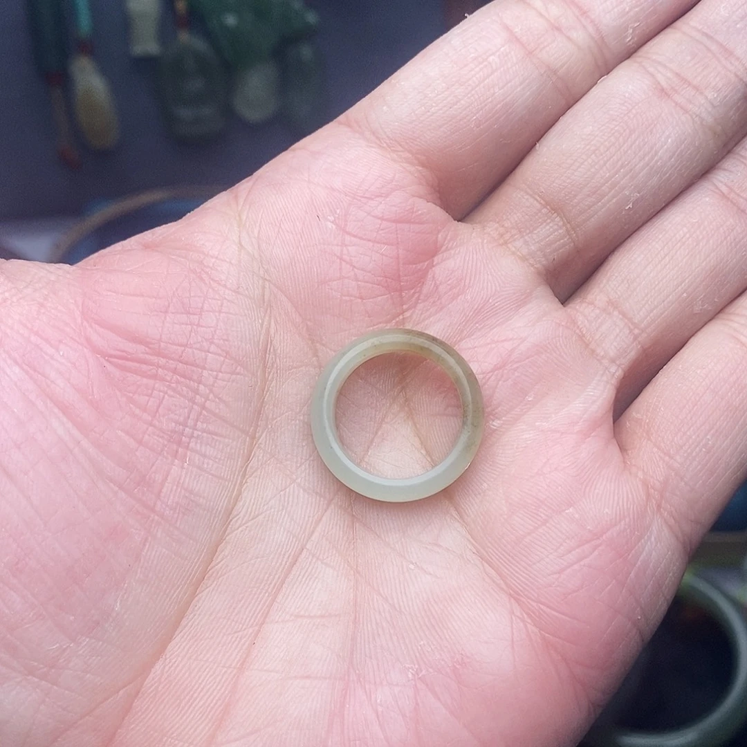 和田玉未镶嵌颈饰圈口17