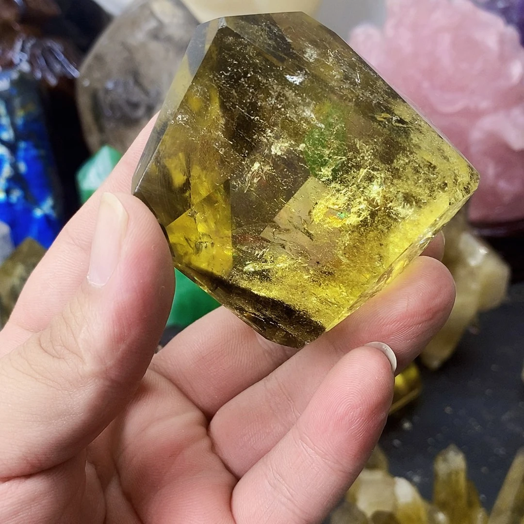 金***炫未镶嵌珠宝半成品水晶