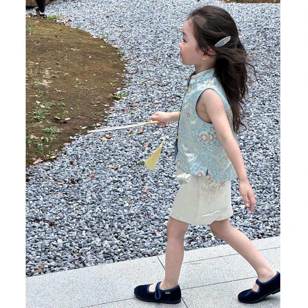 小思家男女童2025秋季中秋节国风新中式小立领马甲宽松短裤套装