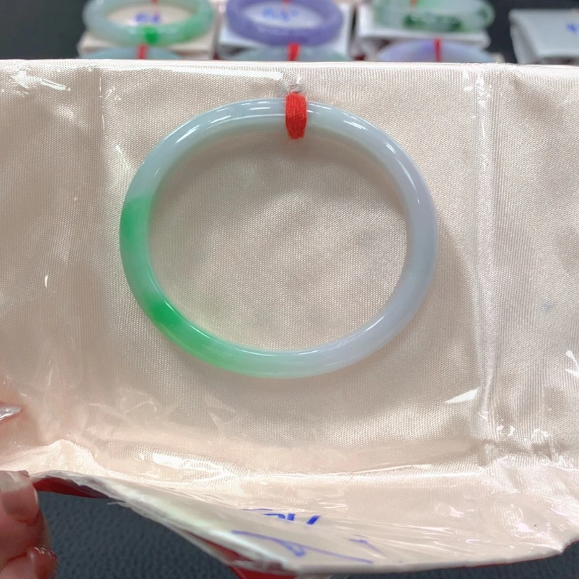 【闪购商品】翡翠手镯未镶嵌翡翠