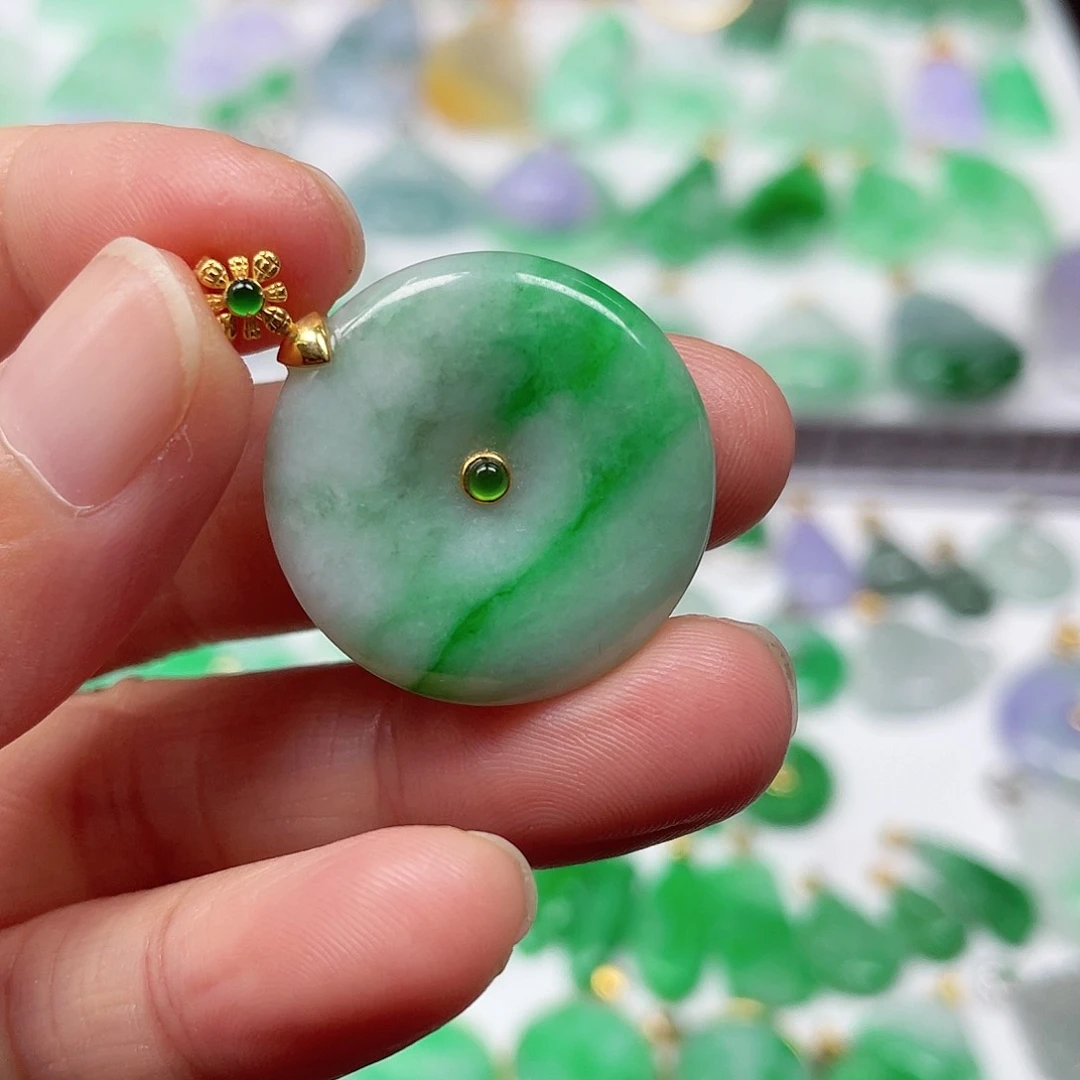 吊坠(不含链)18K金镶嵌翡翠
